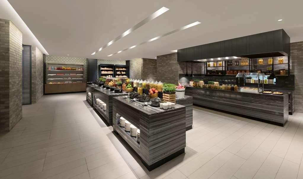 Hilton Garden Inn Bengaluru Embassy Manyata Business Park Εστιατόριο φωτογραφία